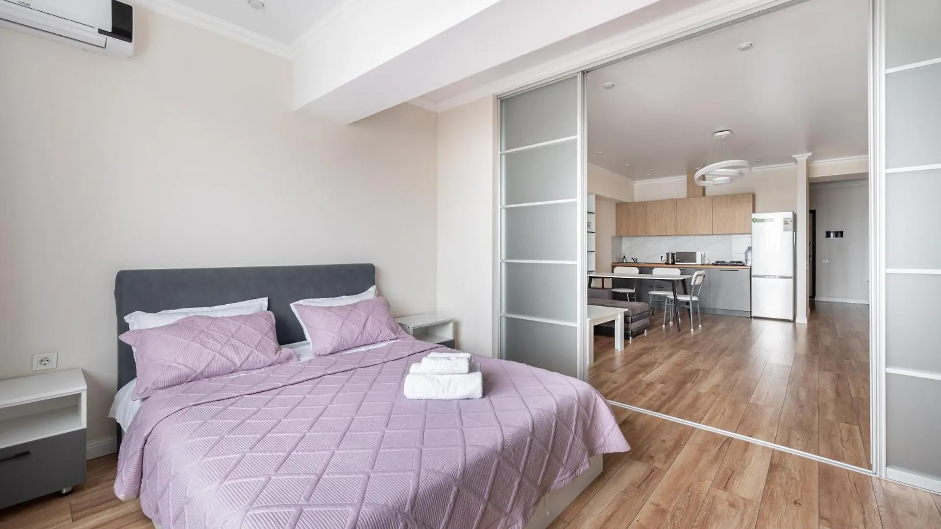 One Bedroom Apartment Near Arbat In The Center Of Almaty