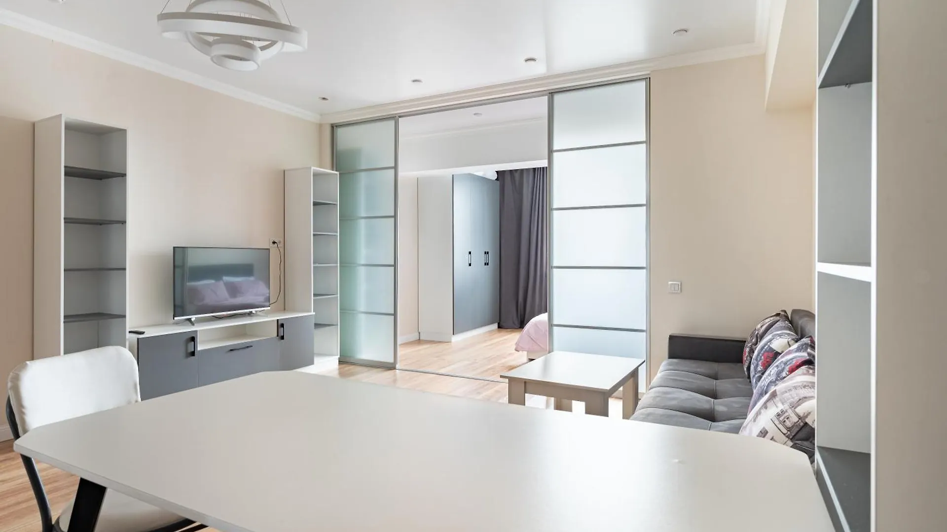 One Bedroom Apartment Near Arbat In The Center Of Almaty